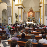 Numerosos campogibraltareños asisten a la misa en memoria de Carlos Fernández Mateos en la Parroquia de la Palma.